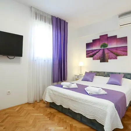 Gostinjska kuća Luxury Apartment Ela Split