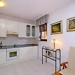 Luxury Ela 3*