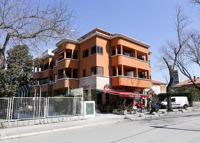 Luxury Apartment Ela Διαμέρισμα *