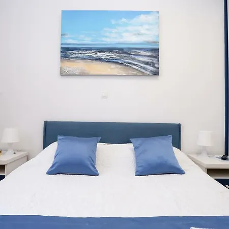 Πανσιόν Luxury Ela